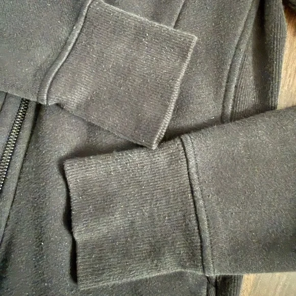 Lululemon Black Scuba Full Zip Up - Picture 4 of 10